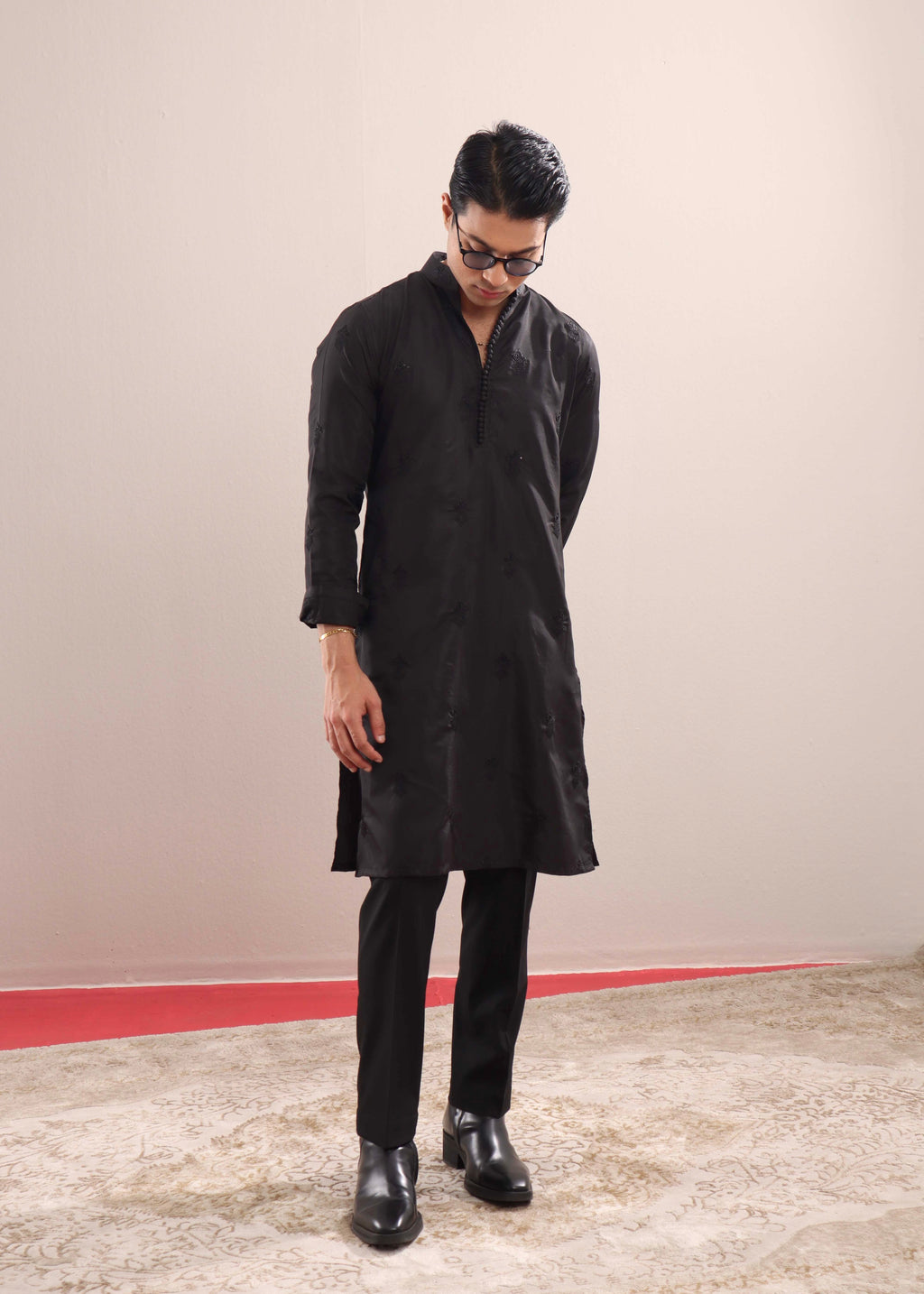 Minimal Black Punjabi (Jamini)