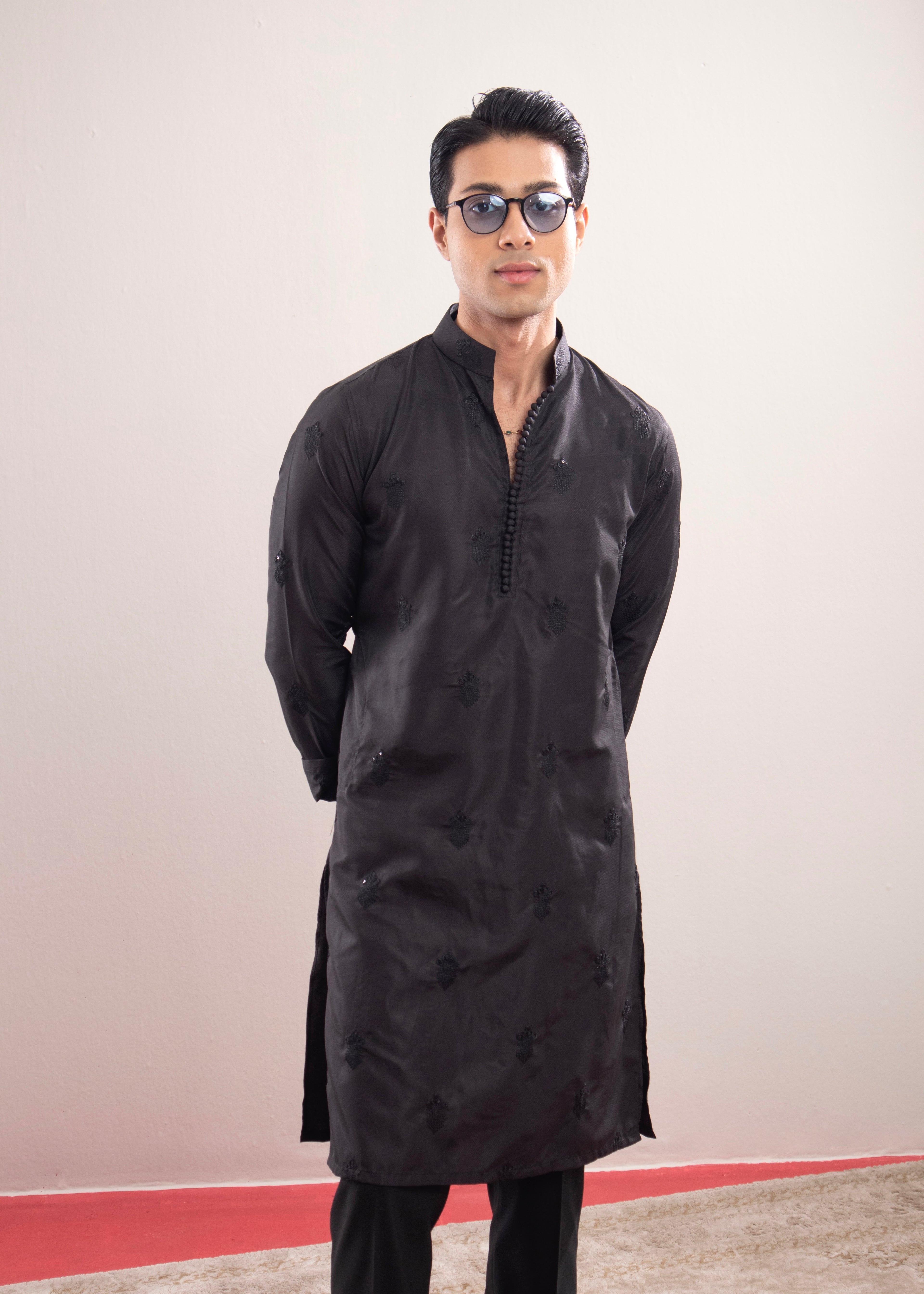 Minimal Black Punjabi (Jamini)